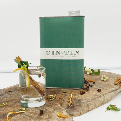 London Dry Black Pepper, Cassia Bark and Cloves Gin In A Tin