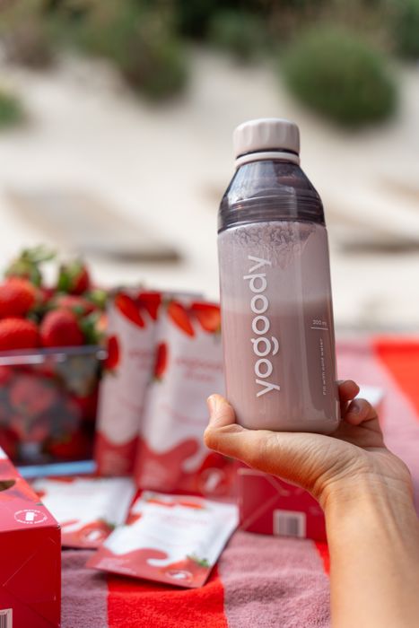YOGOODY STRAWBERRY SHAKE
