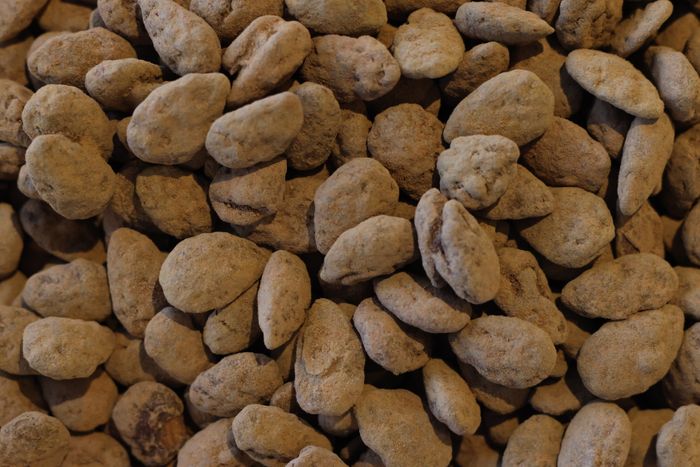 Chocolate Coated Roasted Almonds 150g