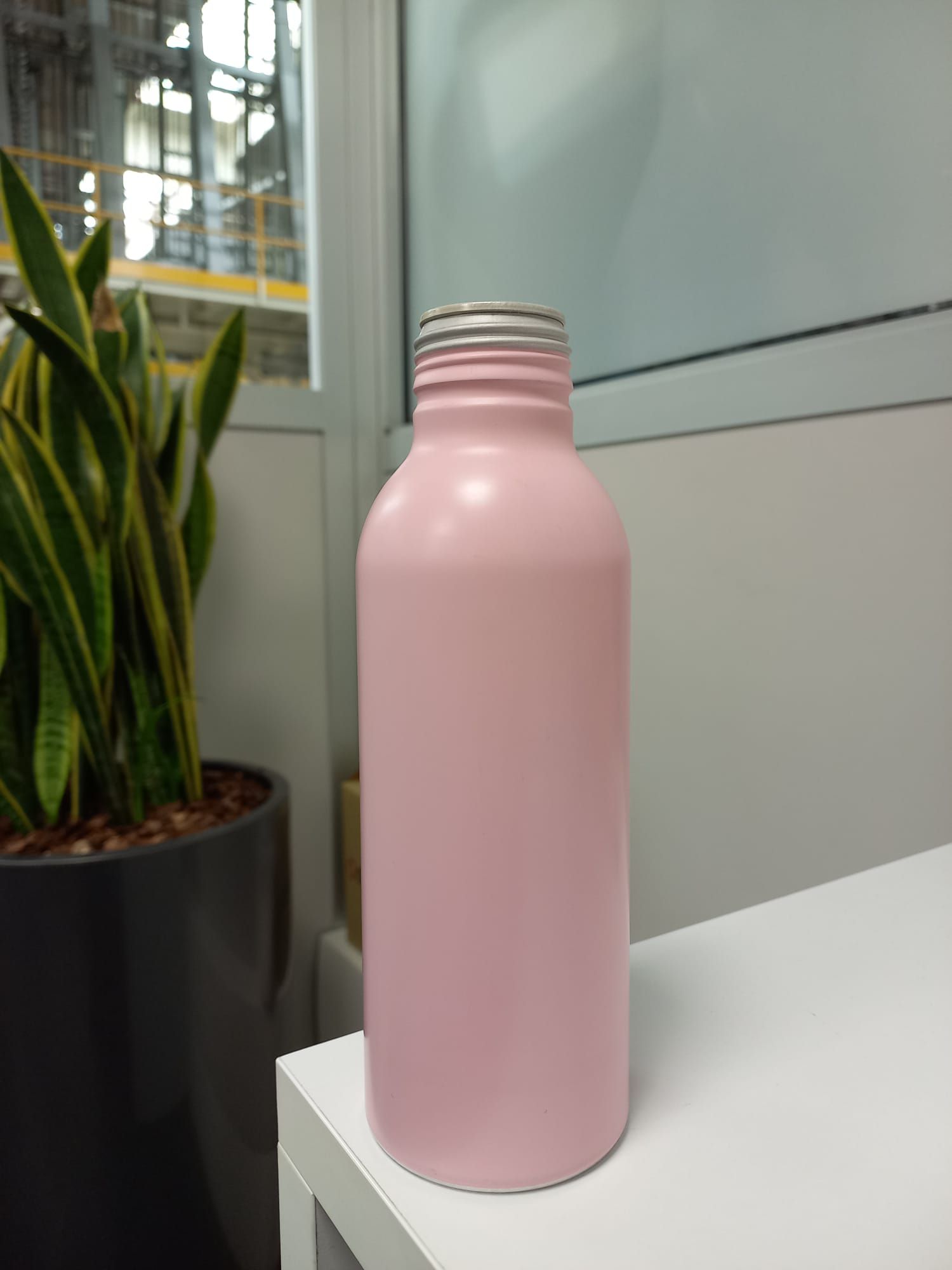 Aluminium bottles - High quality reusable - Fantastic sustainable offering