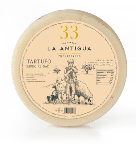 Matured sheeps' milk cheese with Tartufo