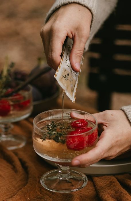 Elderflower cordial syrup in a 32 ml recyclable sachet Organic