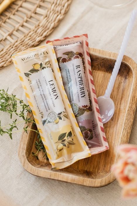 Raspberry cordial syrup in a 32 ml recyclable sachet Organic