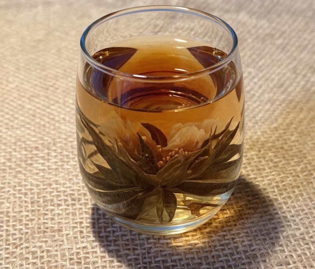 White Tea Blossom - Blooming WhiteTea Ball