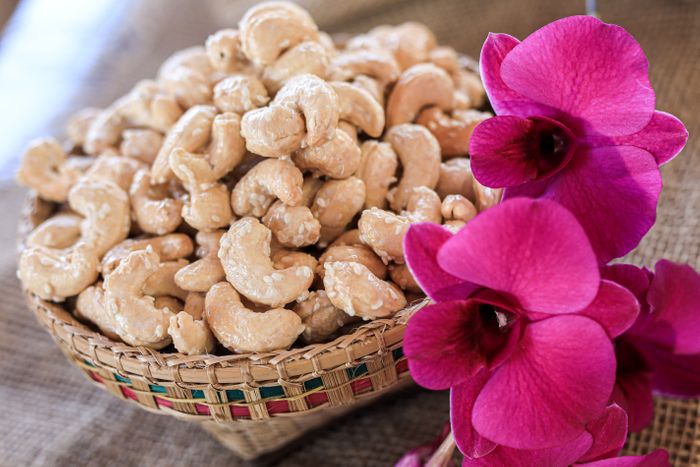 Flavor-added Cashew Nuts