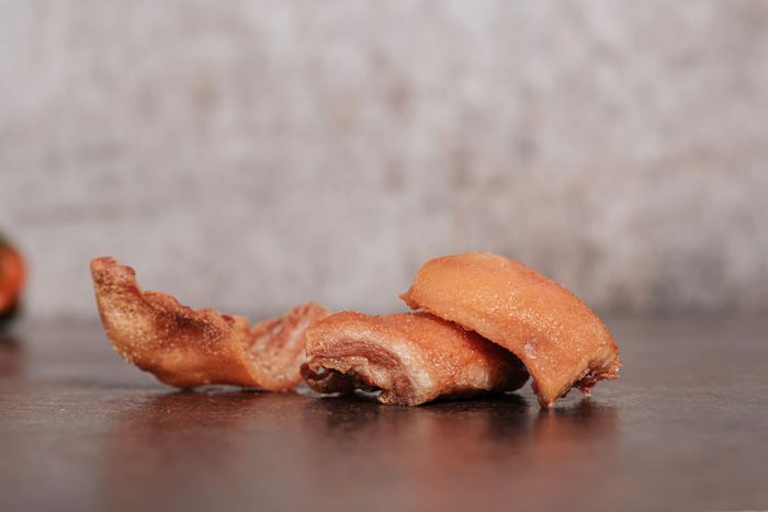 Precooked CHIPS of suckling pig - CHIPS de COCHINILLO