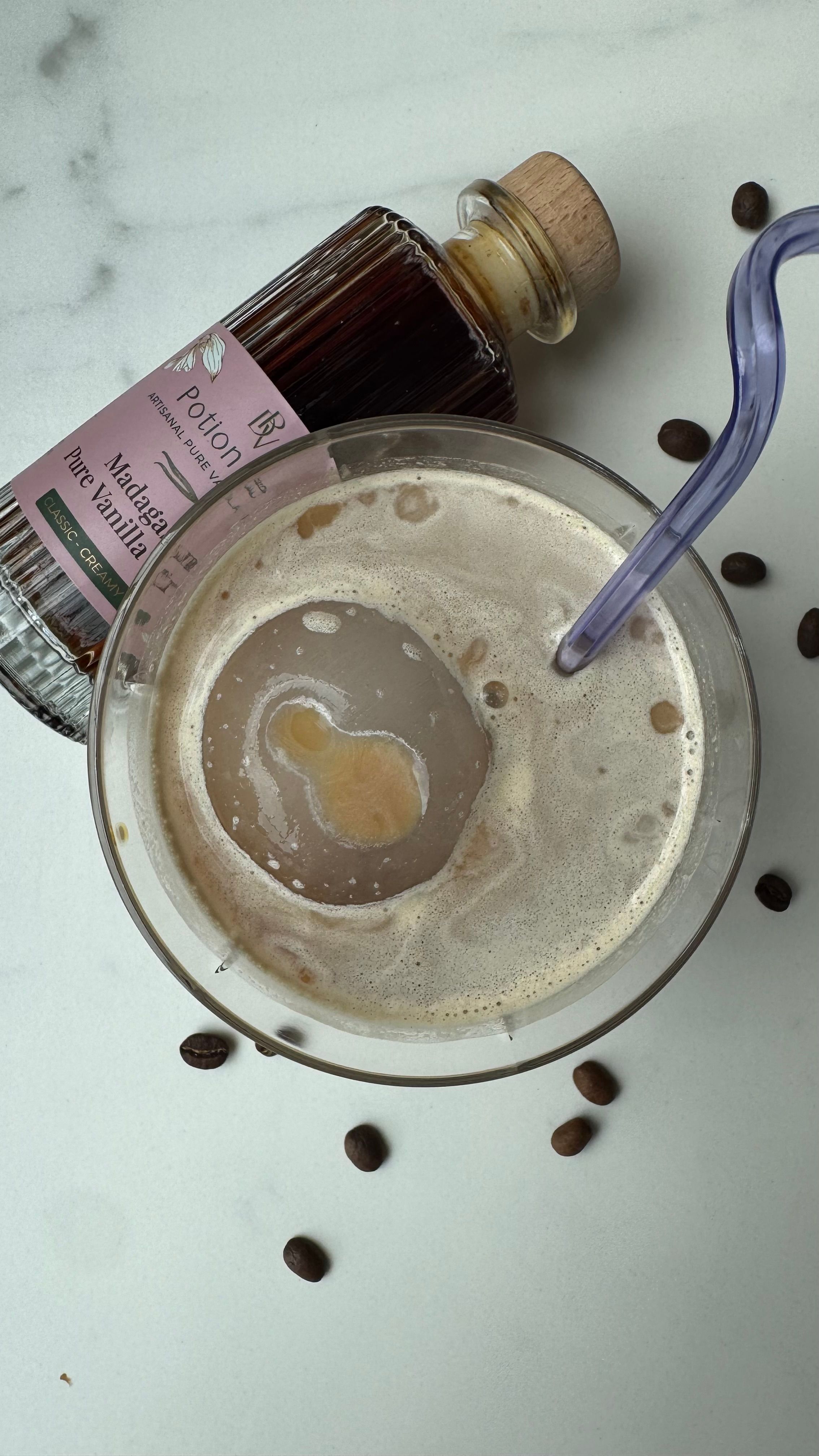 Vanilla & Coffee - a match made in heaven! ☁️☕️🧊