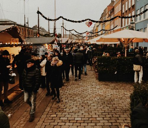 Selling at festive markets: Practical tips for speciality food & drink brands