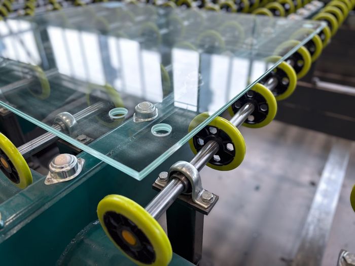 Laminated glass
