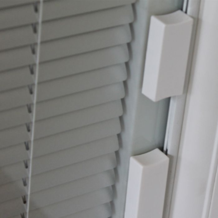 Integrated Magnetic Blinds