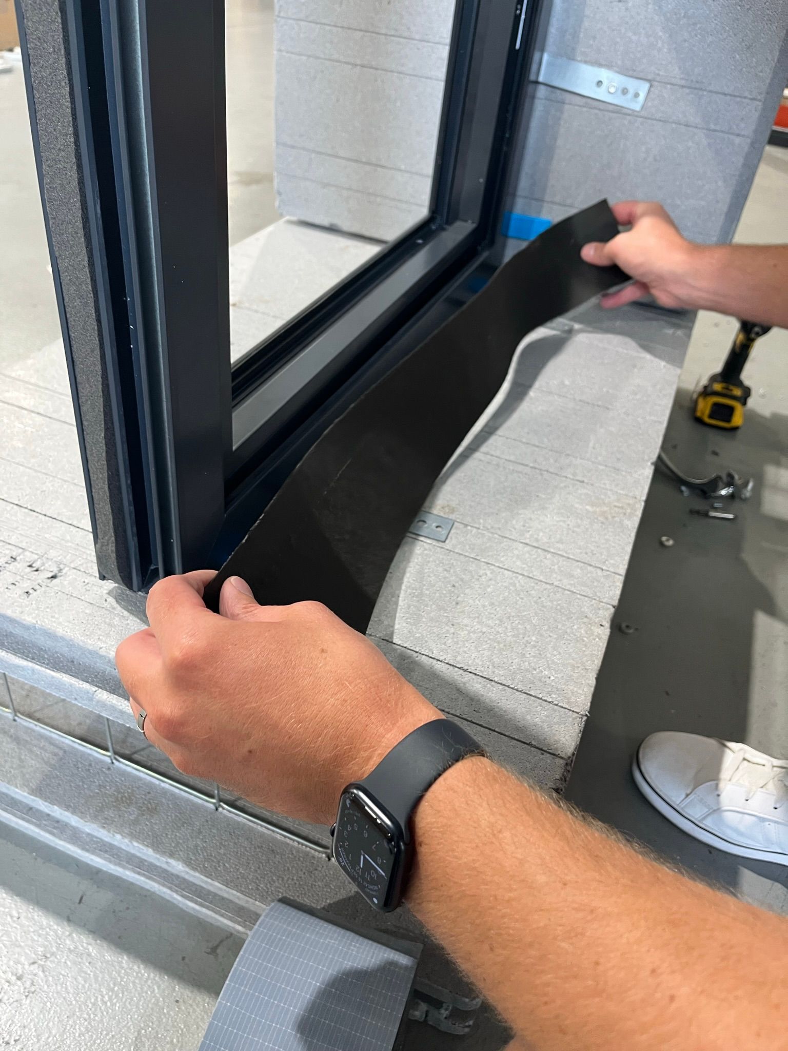 Qu-Air Pro High Tack - Air and Water Tight Adhesive Facade Membrane