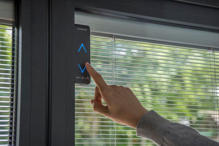 W Smart System Battery Operated Integral Blind