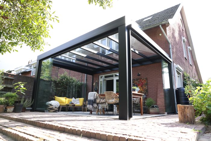 MB Square veranda
