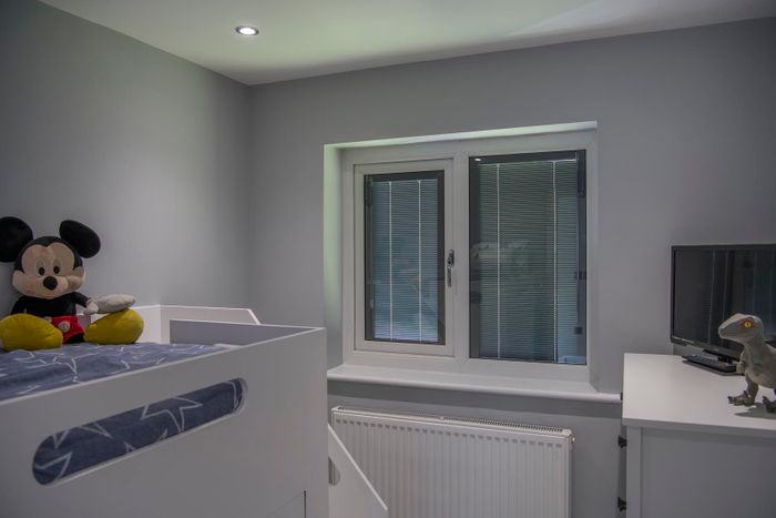 SV+ Symmetrical Cordless Sliding Integral Blind