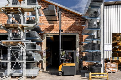 FluX 30 - Electric Multidirectional Counterbalance Forklift
