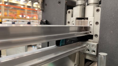 THERMAL BREAK ASSEMBLY LINE