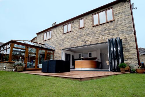 Quickslide Showroom Tour - Aluminium Bi-Fold Door