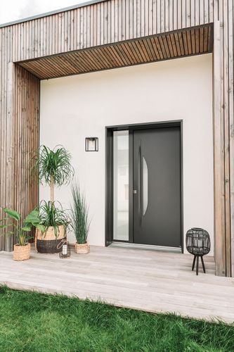 A-124 - a door with half-moon glazing