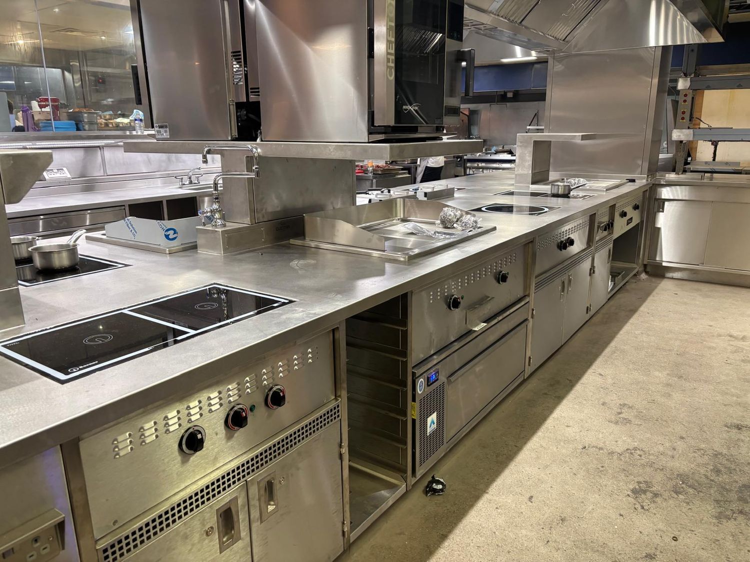 Cucina Cooksuite by CCE - London