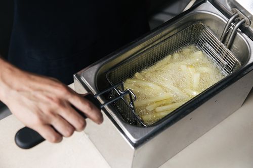 OiLChef: A more sustainable approach to deep frying