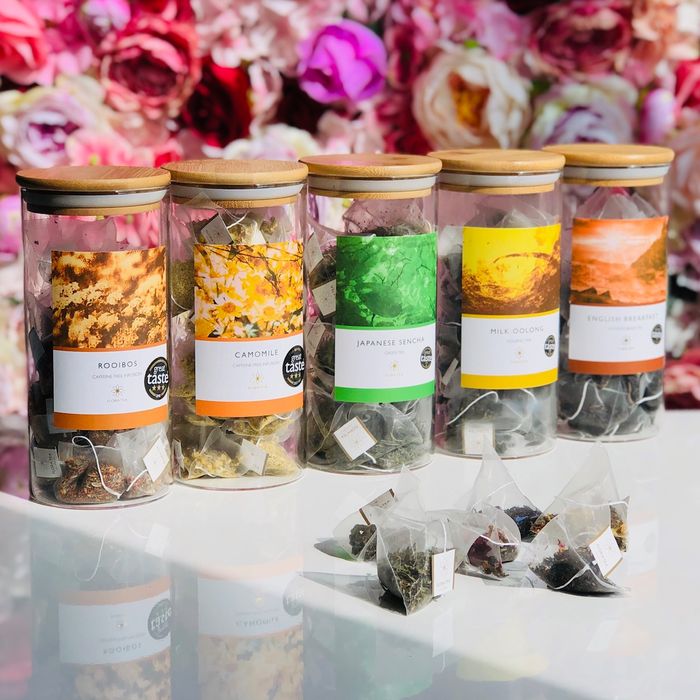 FLORA Loose Leaf Tea & Pyramid Teabags