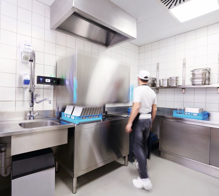 MEIKO AUTO HOODS SAVE 40 MINUTES PER SHIFT AND PROTECT STAFF