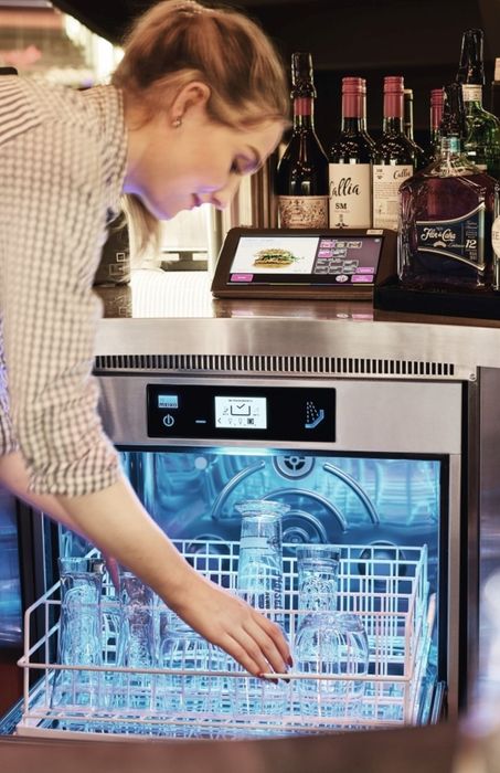 M-iClean U range of undercounter dishwashers, glasswashers 