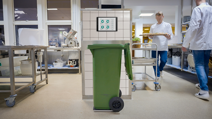 Automatic food waste reporting