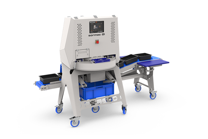 The preferred choice for slicing and wedging vegetables and fruit