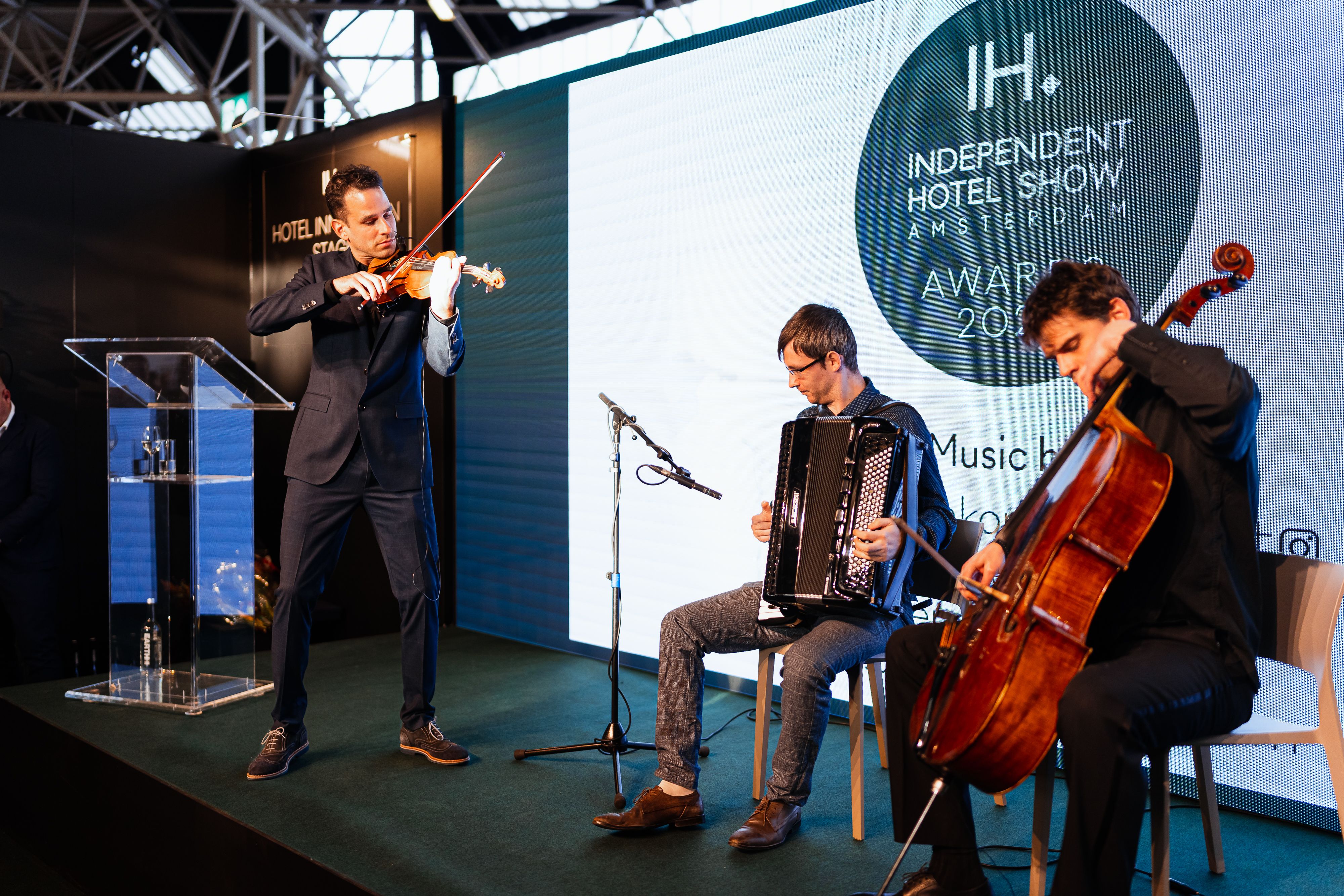 INDEPENDENT HOTEL SHOW AWARDS
