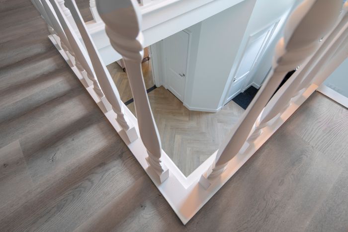 LVT by Belakos
