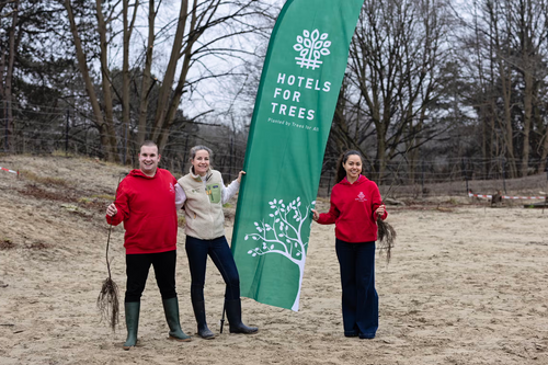 Independent Hotel Show Amsterdam and Hotels for Trees join forces on Earth Day