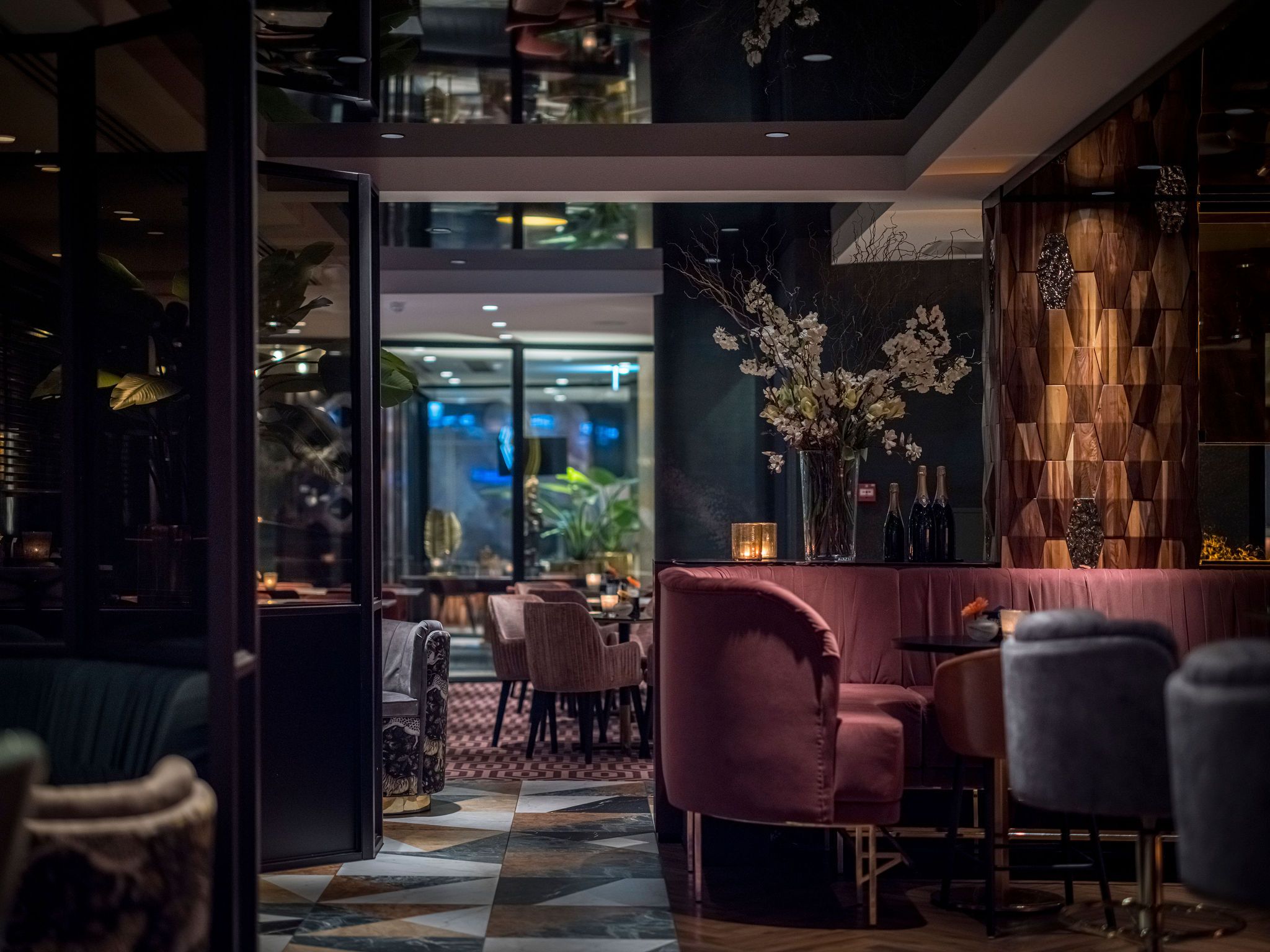 Cameo American Walnut Wonderwall Studios