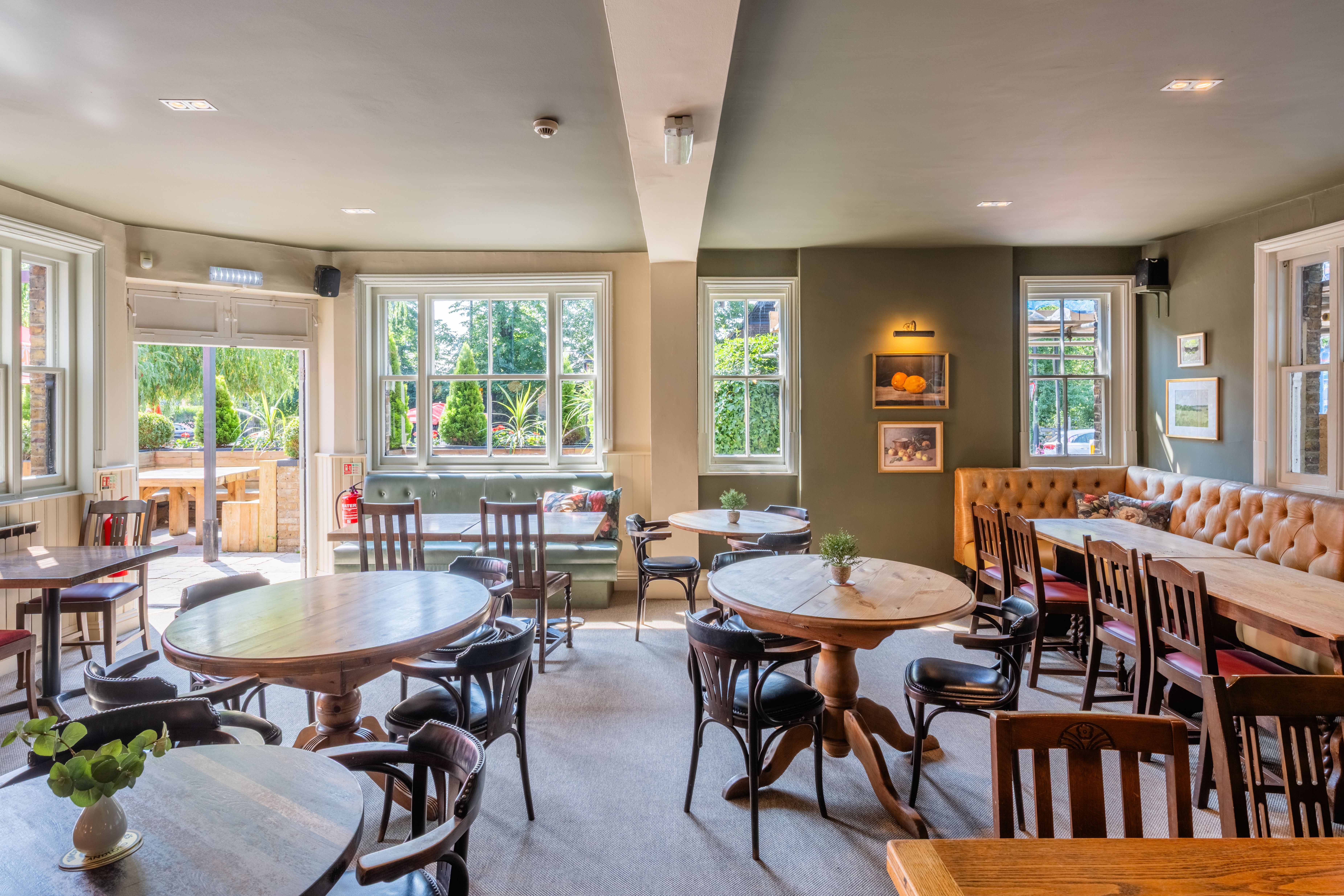 The Black Horse