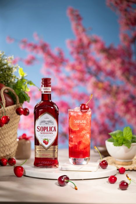 SOPLICA CHERRY VODKA LIQUEUR 26% ABV