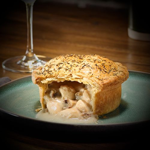 Pukka Chicken & Mushroom Gastro Pie 