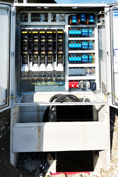 voltage regulator / Netzregler