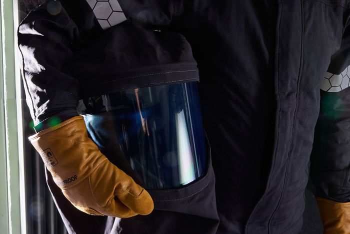 ProGARM ULTRA LIGHTWEIGHT ARC RATED SWITCHING SUIT WITH PYRAD® TECHNOLOGY BY GORE-TEX LABS