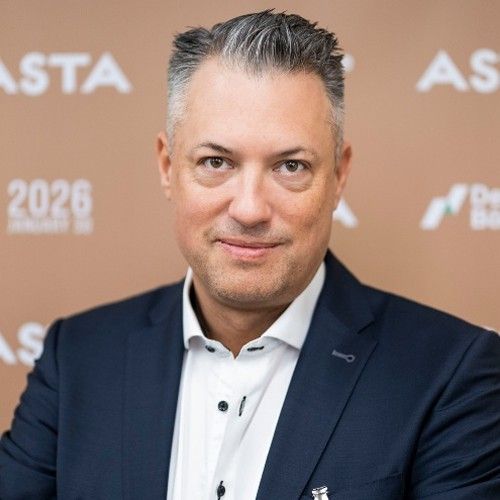 Speaker profile image for Thomas Schneider