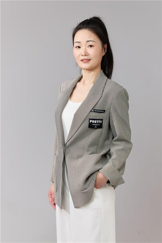Speaker profile image for Miya Luo