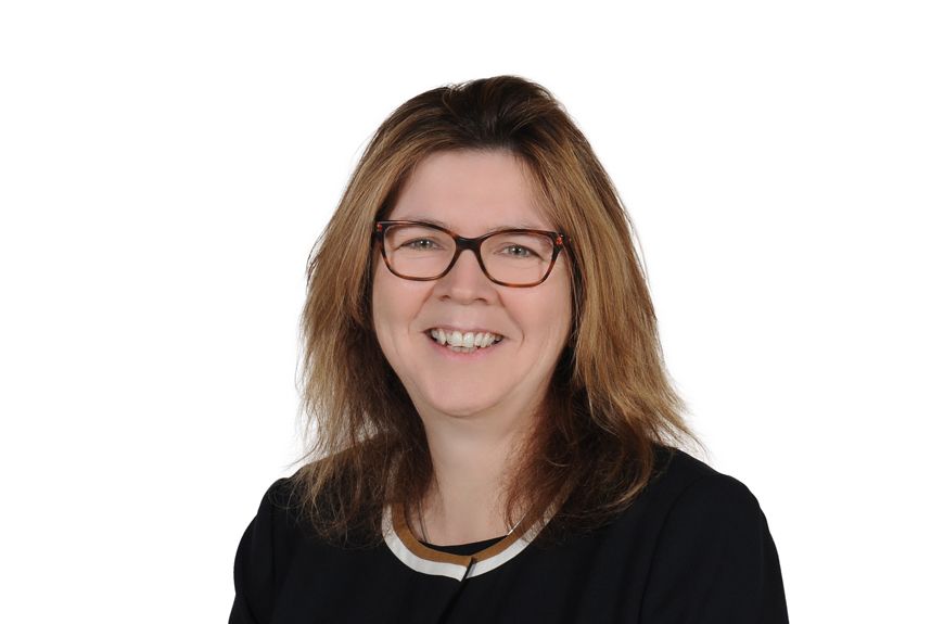 Claire Fuller