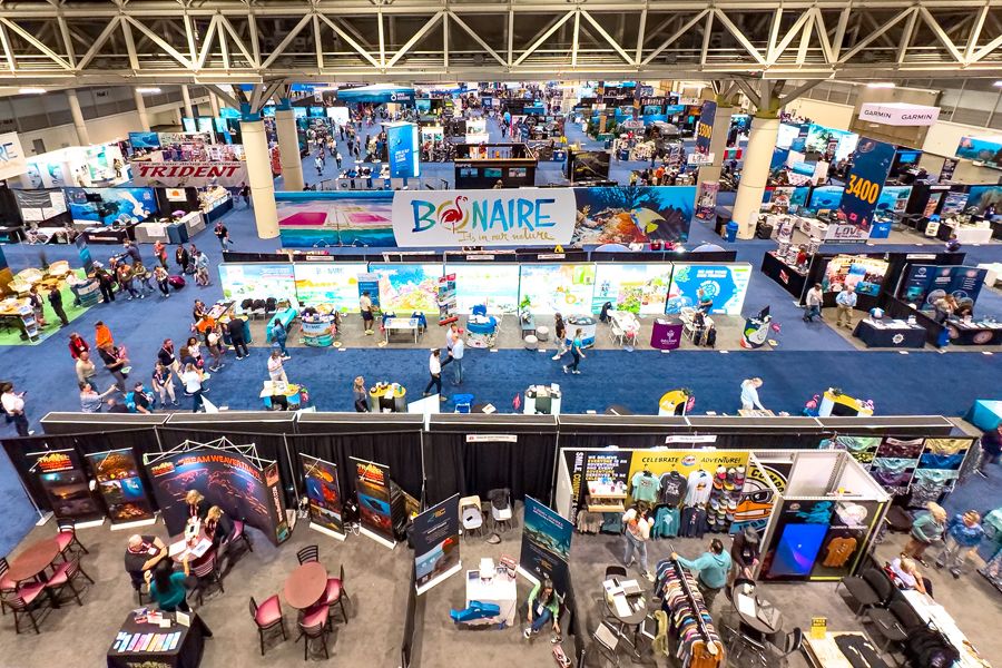 international attendees DEMA Show