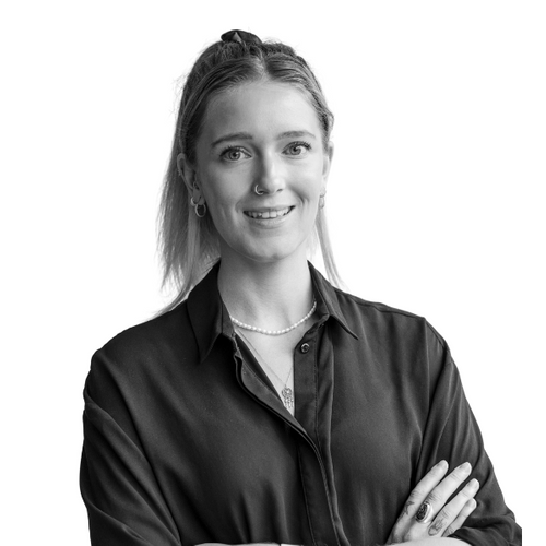 Angharad Saynor - Hapana