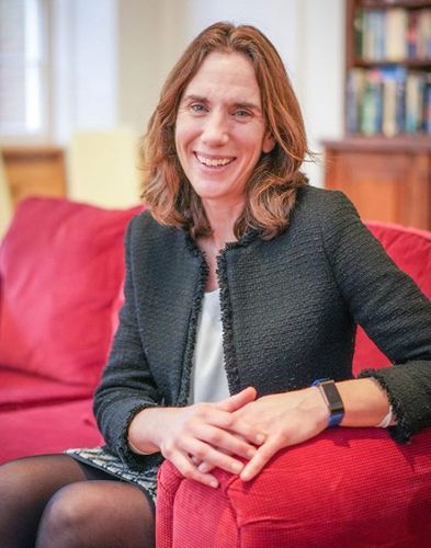 Speaker profile image for Julia Hodgson