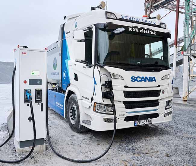 Discover expert truck delivery services with Calibre. We specialise in the safe, efficient, and sustainable transport of trucks, HGVs and LGVs across the UK, ensuring reliability every step of the way.