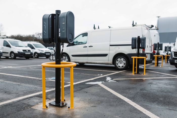 Compleo Energizes Islington’s Council Fleet with £1.2m EV Charging Project