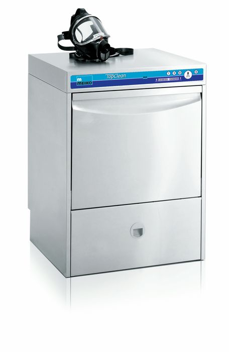 Ensure maximum hygiene and save labour by washing breathing apparatus by machine