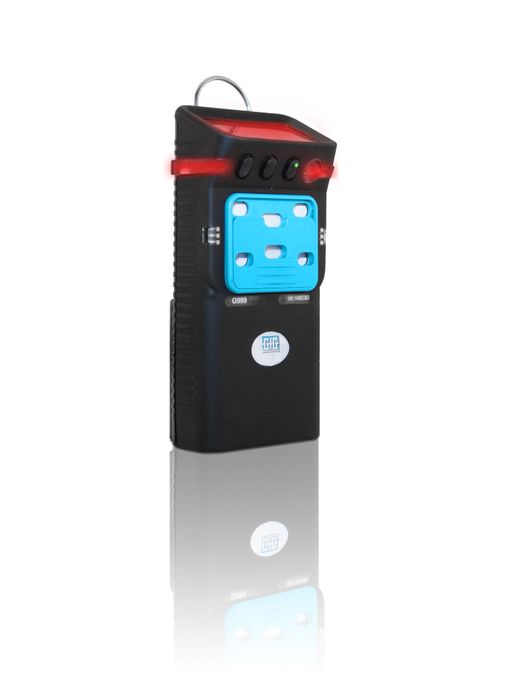 G999