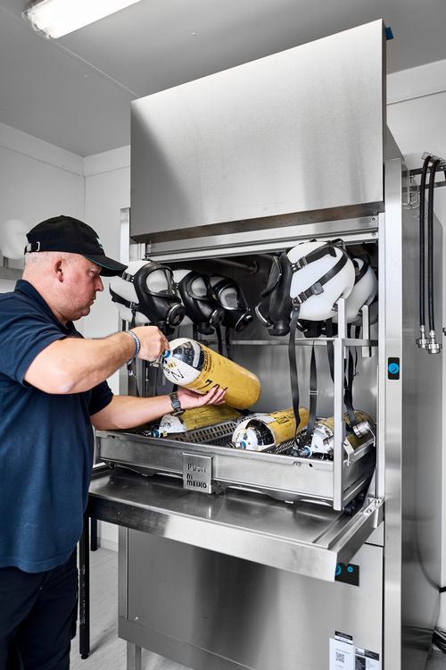 NEW TopClean D ELIMINATES CONTAMINATION RISK FOR FIREFIGHTERS