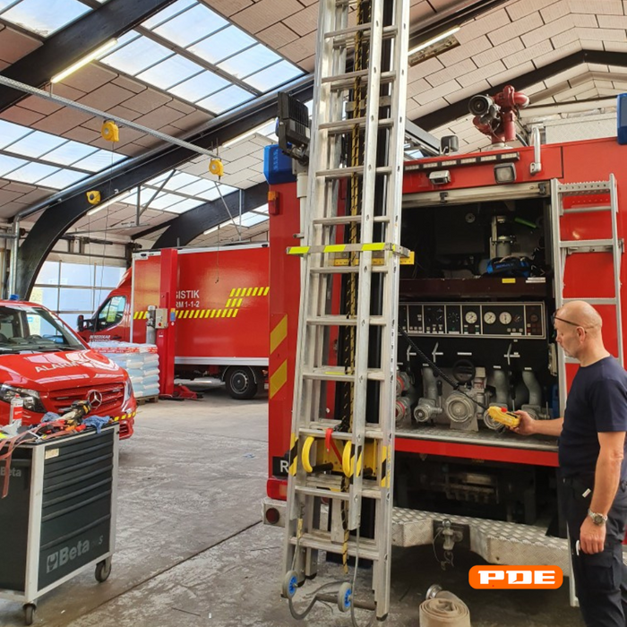 ErgoBack ladder gantry – Manual & Electric (80º angle)